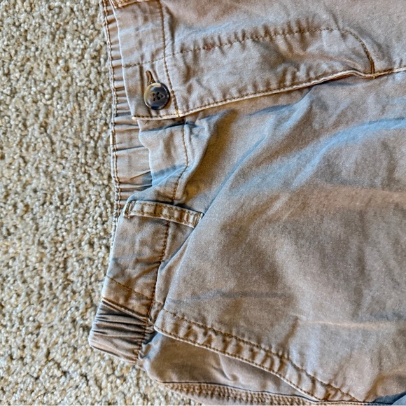 Old Navy Trousers - Picture 2 of 8